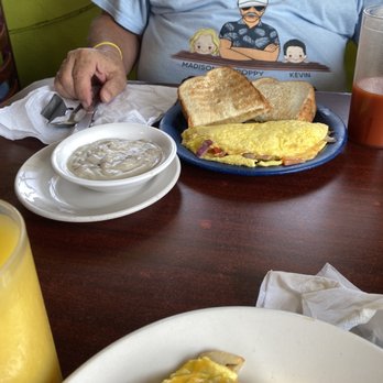 Java Joint Beachside Grill - Breakfast & Brunch Near Me - Flagler Beach, Florida