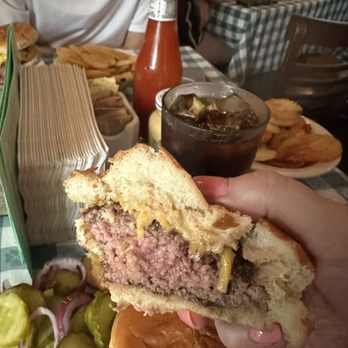 J.G. Melon - Cheeseburger - perfection. - American Near Me - New York, New York J.G. Melon - Cheeseburger - perfection. - American Near Me - New York, New York