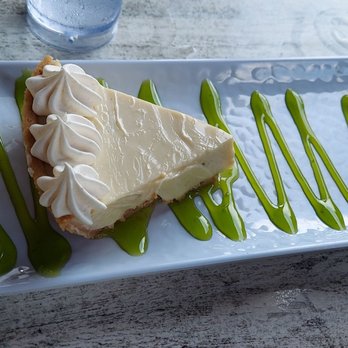 Island Grill - Keylime pie - Seafood Near Me - Islamorada, Florida