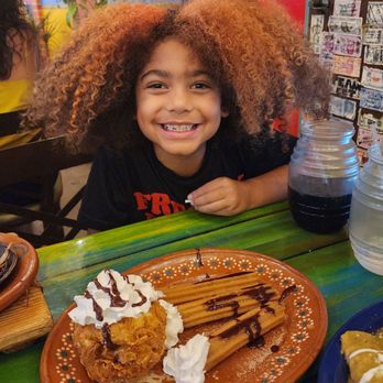 LA VECINDAD - Fried ice cream with churros - Tacos Near Me - Las Vegas, Nevada LA VECINDAD - Fried ice cream with churros - Tacos Near Me - Las Vegas, Nevada