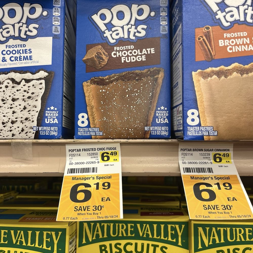Ray's Food Place - Grocery Near Me - Mount Shasta, California