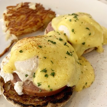 Broken Yolk Cafe - Classic Benedict - Breakfast & Brunch Near Me - Costa Mesa, California Broken Yolk Cafe - Classic Benedict - Breakfast & Brunch Near Me - Costa Mesa, California