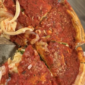 Giordano's - Pizza with hidden pepperoni.  Somewhere.  lol - Pizza Near Me - Chicago, Illinois