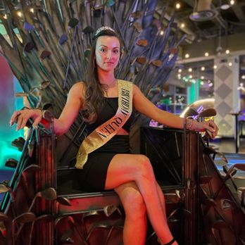 Forum Social House - Yassssss - Bars Near Me - Bellevue, Washington