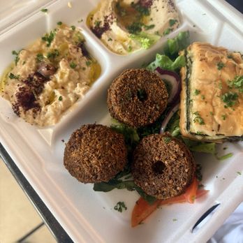 Yasmine's Cafe - Vegetarian Platter 2 - Mediterranean Near Me - Albuquerque, New Mexico