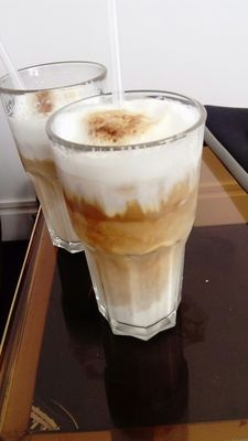 Café Cardinal by null