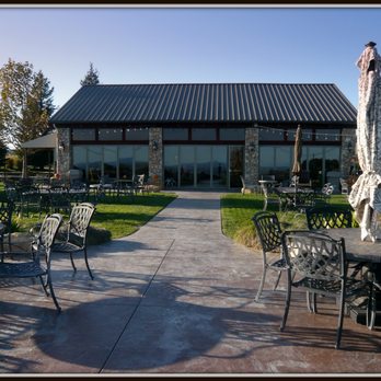Calcareous Vineyard - Wine tasting front entrance. - Wine Tasting Room Near Me - Paso Robles, California