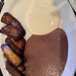 Platanos con Todo Platanos con Todo