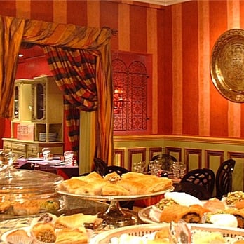 La Mamounia - restaurant oriental marocain coloré épicé couscous tajine poulet légumes frais viande de qualité merguez maison - Middle Eastern Near Me - Arras, 62 La Mamounia - restaurant oriental marocain coloré épicé couscous tajine poulet légumes frais viande de qualité merguez maison - Middle Eastern Near Me - Arras, 62