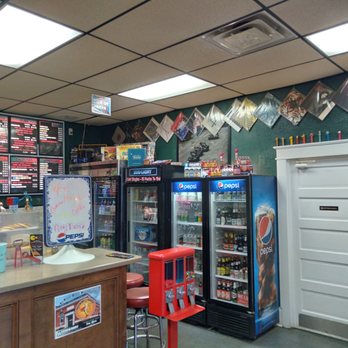 A Slice of the 80's - Cool 80s decor - Pizza Near Me - Bradford, Pennsylvania