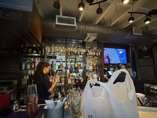 Aunt Catfish's On the River by null