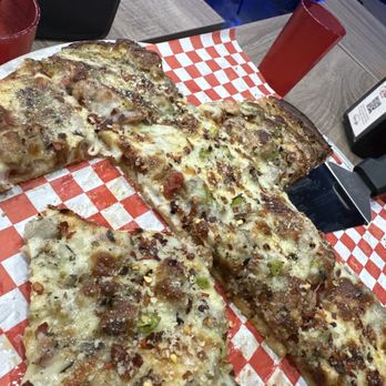 Chitalian Pizzeria - Supreme Pizza highly recommend!!! Delicious - Food Trucks Near Me - Houston, Texas Chitalian Pizzeria - Supreme Pizza highly recommend!!! Delicious - Food Trucks Near Me - Houston, Texas