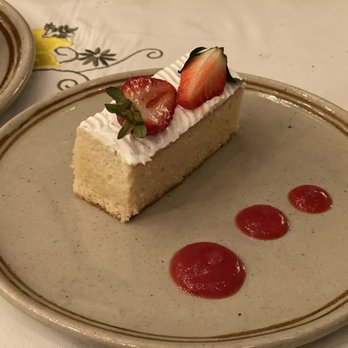 La Joya Restaurante - Cake - Mexican Near Me - Cancún, ROO La Joya Restaurante - Cake - Mexican Near Me - Cancún, ROO