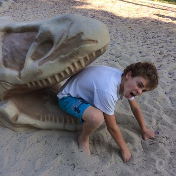 Mayfair Park - Parks Near Me - Simi Valley, California