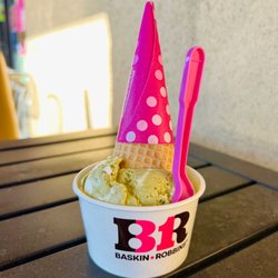 Flavor of the month (1/2023) - Matcha Latte (matcha green tea swirled w/ vanilla) Single scoop w/ Sugar Cone on top