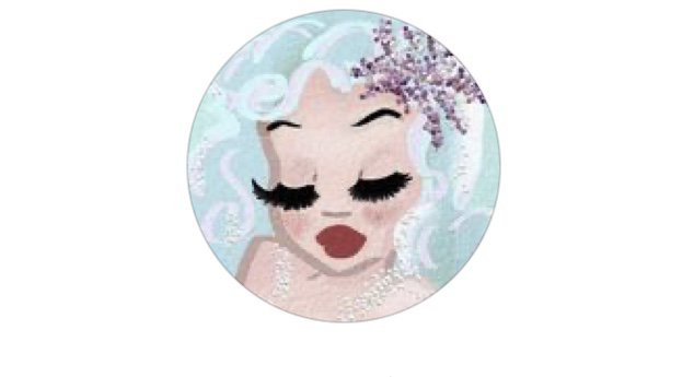 LuxLashes by Heidi Logo