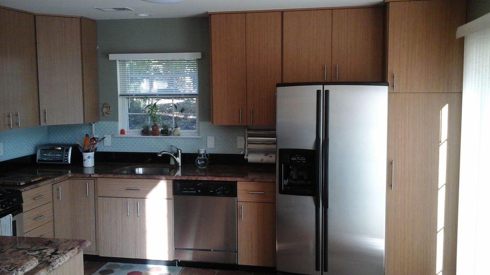 Slide of Kabinet King