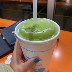 Delicious island detox smoothie