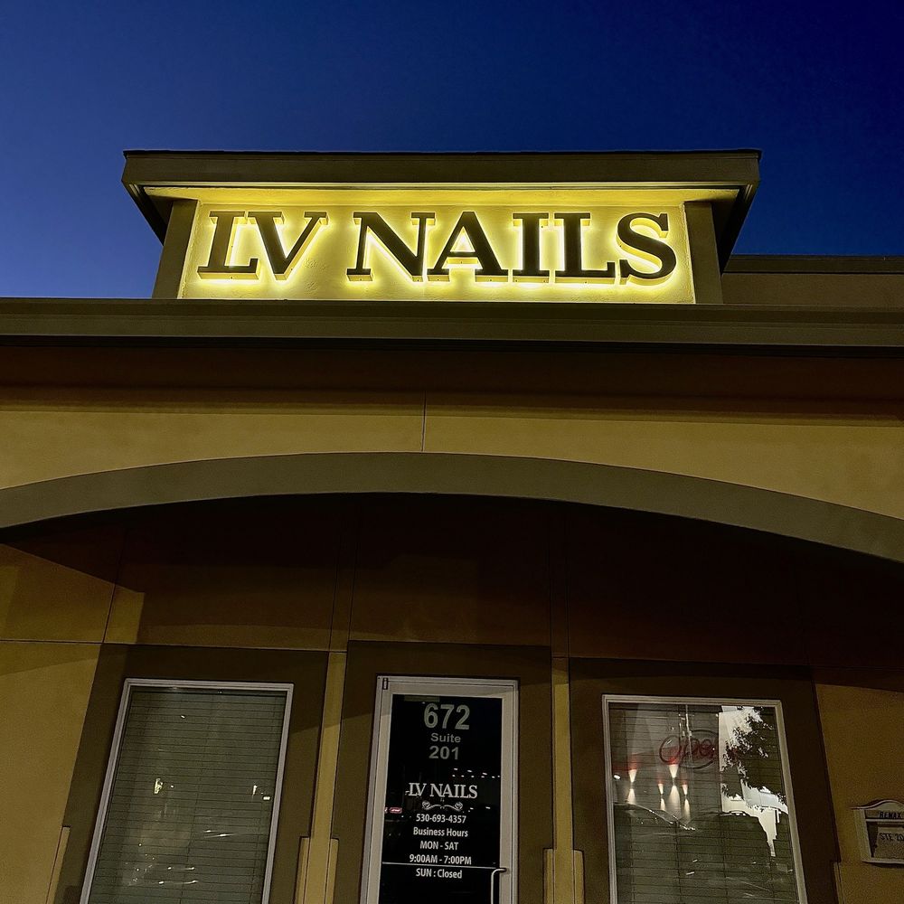 LV Nails Logo