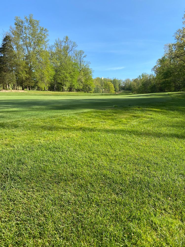 WOODHAVEN COUNTRY CLUB Updated August 2024 275 Miller Rd, Bethany, Connecticut Country