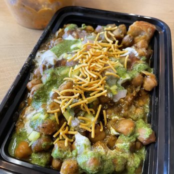 Maast Indian - Chole Samosa Chat (Vegetarian) - Indian Near Me - Irvine, California