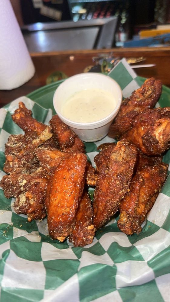 Social spots from Lucky Irish Pub & Grill