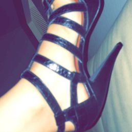 Elizabeth and James for $17! Love these!
