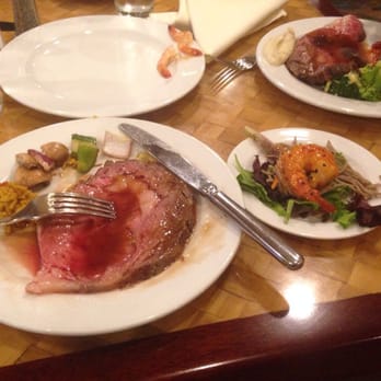 Kuhio Beach Grill - Prime rib!!! Ooohh sooo juicy!!! - Breakfast & Brunch Near Me - Honolulu, Hawaii Kuhio Beach Grill - Prime rib!!! Ooohh sooo juicy!!! - Breakfast & Brunch Near Me - Honolulu, Hawaii