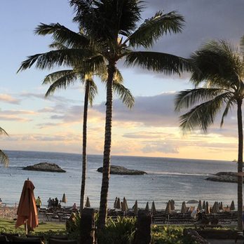 Ama Ama Restaurant - Sunset view - New American Near Me - Kapolei, Hawaii