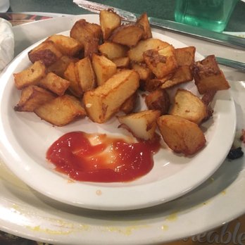 Metro Diner - American Near Me - Wilmington, Delaware Metro Diner - American Near Me - Wilmington, Delaware