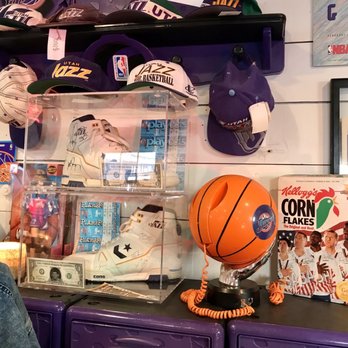 Thrifthood - Thrift Stores Near Me - Provo, Utah