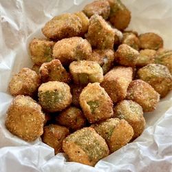 Louisiana Fish & Chicken - Southern Fried Okra. Fresh, hot n' crispy! And best of all, (･‿･) the batter is light.