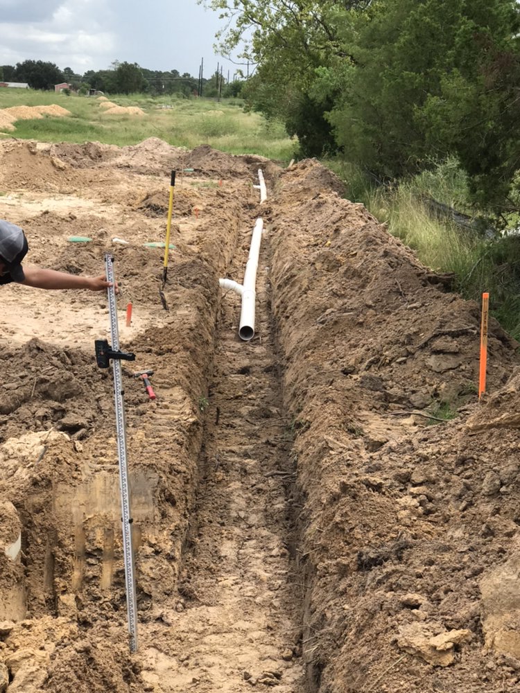 M&M Santos And Construction - septic in Cleveland, TX