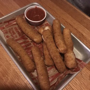 Applebee's Grill + Bar - Mozzarella sticks - Sports Bars Near Me - Greer, South Carolina
