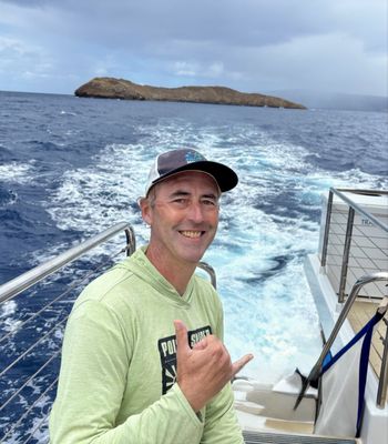 Four Winds Molokini Maui Snorkel Tour by null