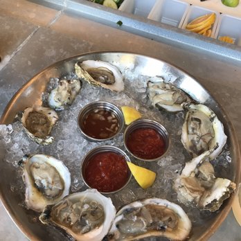 Saltine - Selection of raw oysters served by the 3s - Seafood Near Me - Norfolk, Virginia Saltine - Selection of raw oysters served by the 3s - Seafood Near Me - Norfolk, Virginia