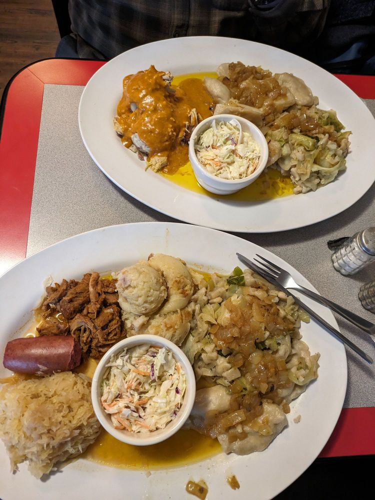 LENAS PIEROGI HOUSE Updated October 2024 31 Photos & 32 Reviews 20 N Main St, Hubbard