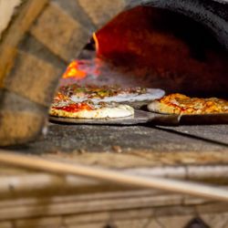 Lakeside Wood Fire Pizza