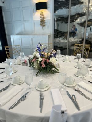 Water's Edge Centerport by null