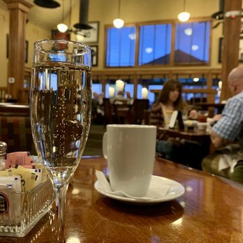 David's Grill - After dinner bubbly and coffee - American Near Me - Sparks, Nevada David's Grill - After dinner bubbly and coffee - American Near Me - Sparks, Nevada