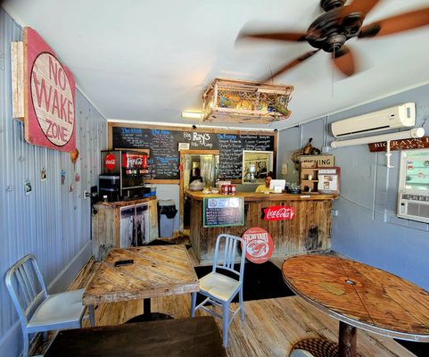 Big Ray's Fish Camp by null