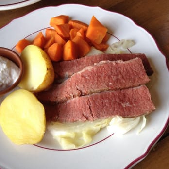 Eagle Tavern - Corned Beef and Cabbage. - American Near Me - Dearborn, Michigan