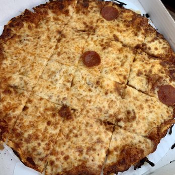 Uncle Leo's Pizza - Cheese pizza (with 1/4 pepperoni) - Pizza Near Me - Saint Louis, Missouri Uncle Leo's Pizza - Cheese pizza (with 1/4 pepperoni) - Pizza Near Me - Saint Louis, Missouri