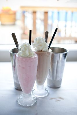 Carm & Gia Metropolitan by null