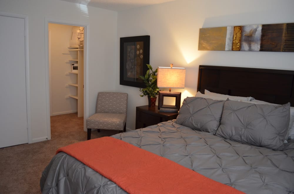 SUMMERFIELD PLACE APARTMENTS Updated April 2024 452 Moss Trl