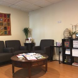 Pinecrest Counseling - Waiting area