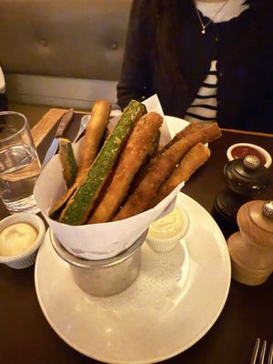 Cafe Cluny by null