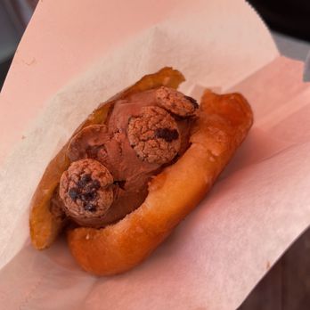 Novel Ice Cream - Dough Melt chocolate - Desserts Near Me - Phoenix, Arizona