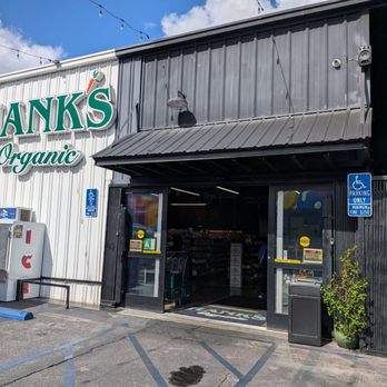Hank’s Organic - Outside - Health Markets Near Me - Los Angeles, California