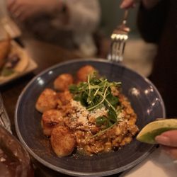 AÑEJO - Pan seared scallops